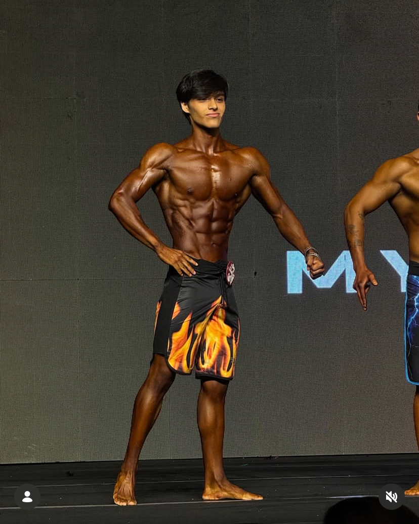 Men's physique shorts "On fire"