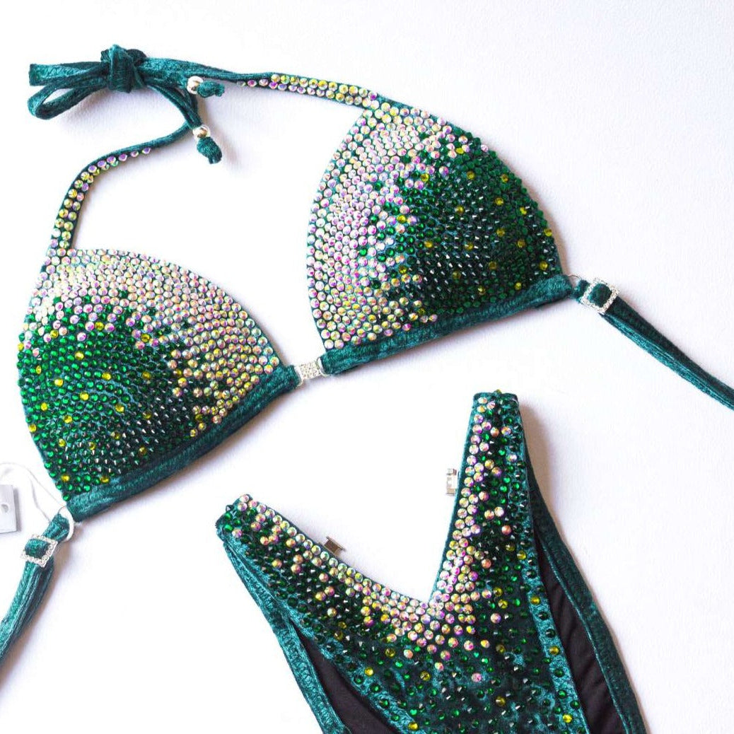 Bikini Artemis terciopelo verde esmeralda.