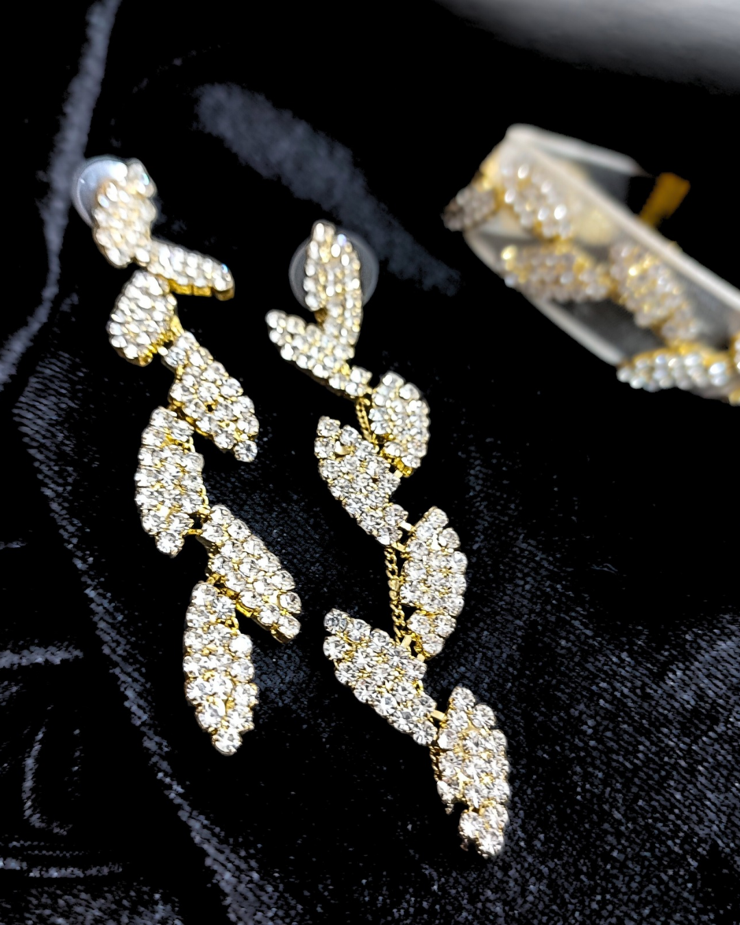 Juego de aretes + pulsera
