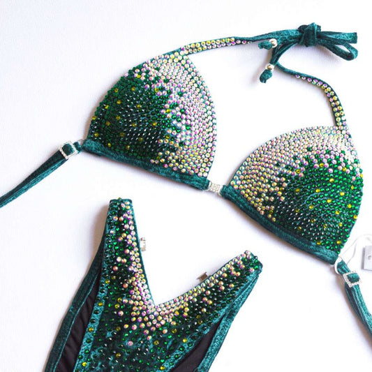 Bikini Artemis terciopelo verde esmeralda.